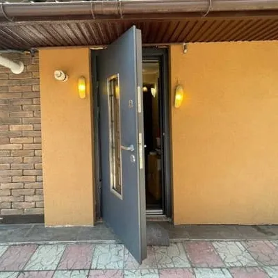 В центрі міста на вул. Головна — 5