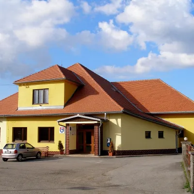 Podhradík