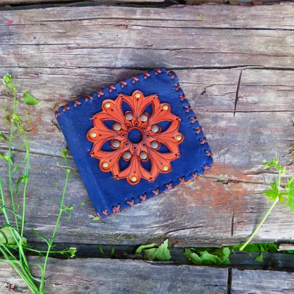 Why it is better to buy a handmade wallet