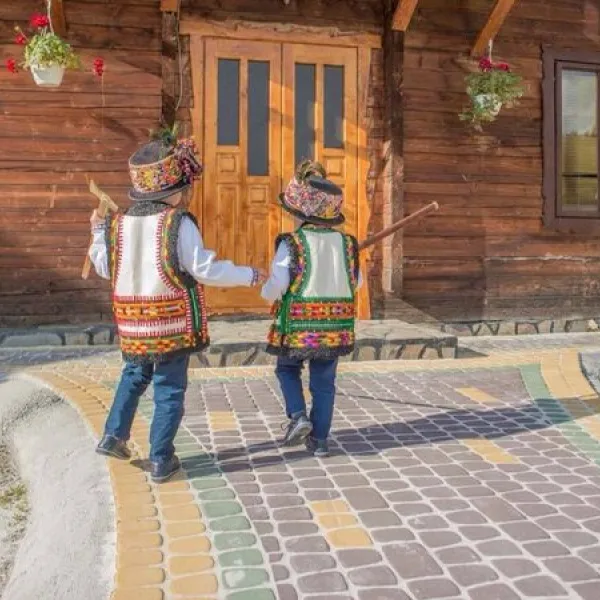 Cottage with a Fireplace in Verkhovyna: 10 Offers in the Heart of Hutsulshchyna for Family or Romantic Getaways