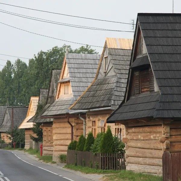 Хохолув — дерев'яне село