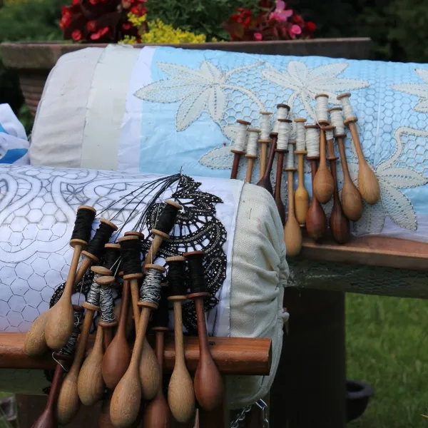 Koronkarnia, Bobowa: bobbin lace by Ewa Szpila