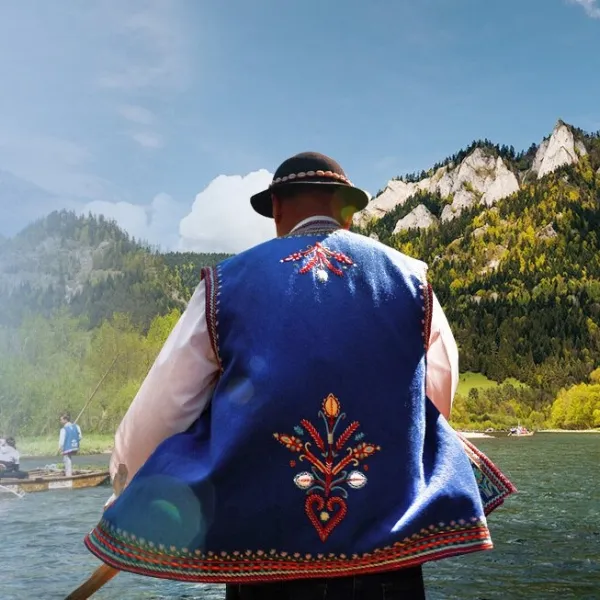 Goral raftsmen of Červený Kláštor: wooden-raft trip on the Dunajec