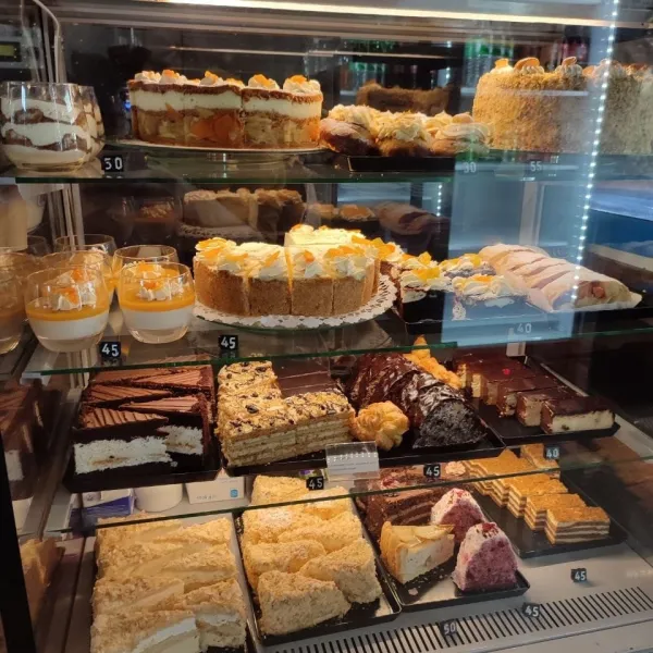 Mirella confectionery, Svaliava