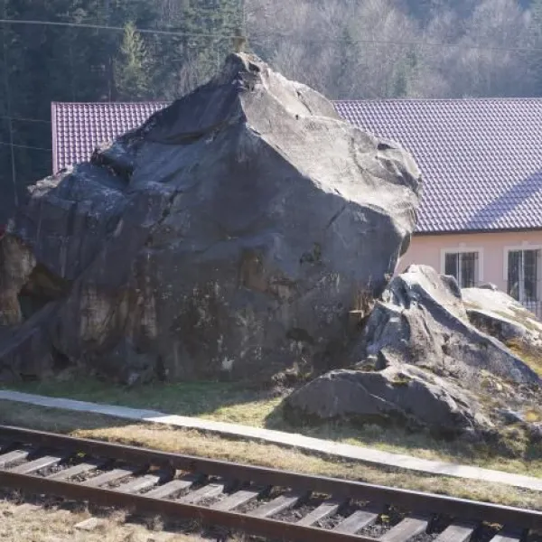 Камінь Довбуша, Яремче