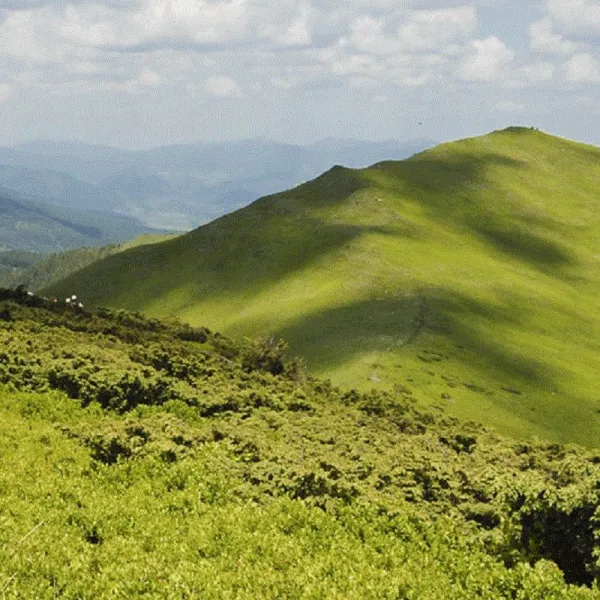 Mount Liutianska Holytsia