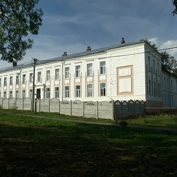 Будинок польської гімназії, Долина
