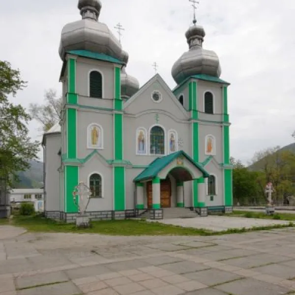 Katedra Zstąpienia Ducha Świętego, Rachów