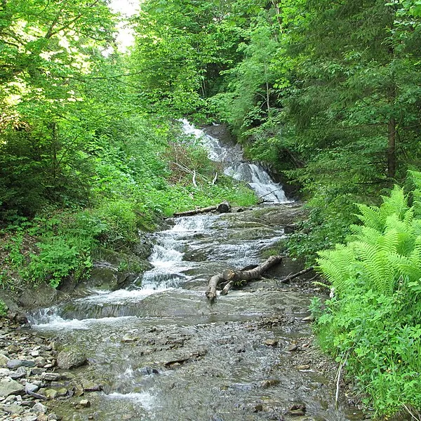 Yavorivskyi Huk waterfall