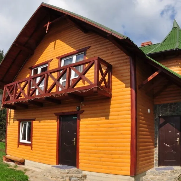 Cottages "Pid Lisom" Mykulychyn (by the river)