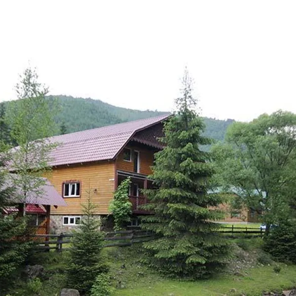 Homestead "U Ani" Synevyrska Polyana