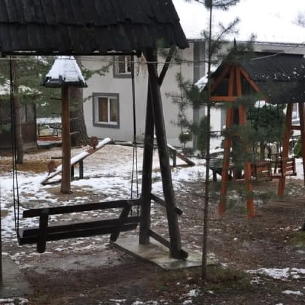 Сосновий Двір