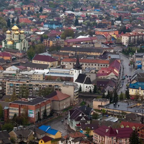 Khust — photo 2