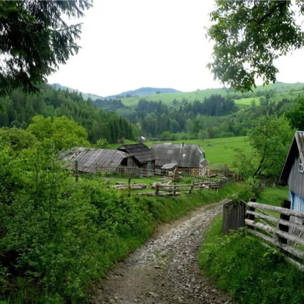 Roztoky — photo 1