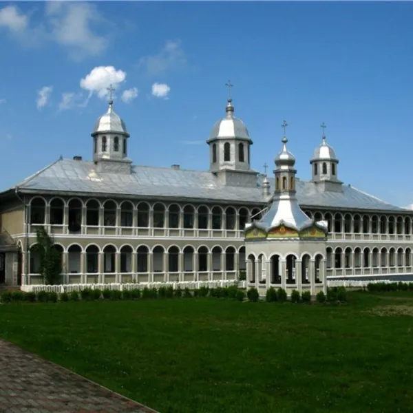 Verkhni Petrivtsi — photo 1