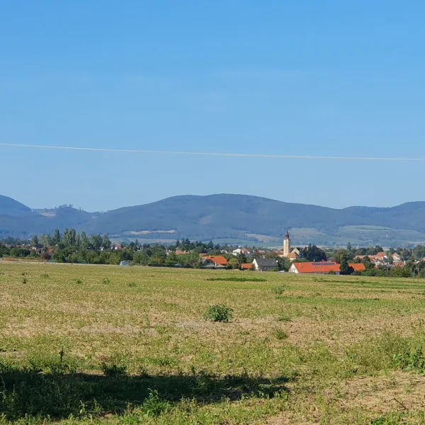 Budmerice — photo 1
