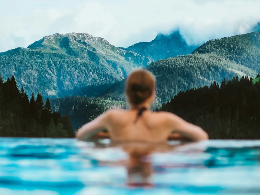 SPA в Карпатах: чому поєднання природи та відновлення працює краще за будь-яку терапію